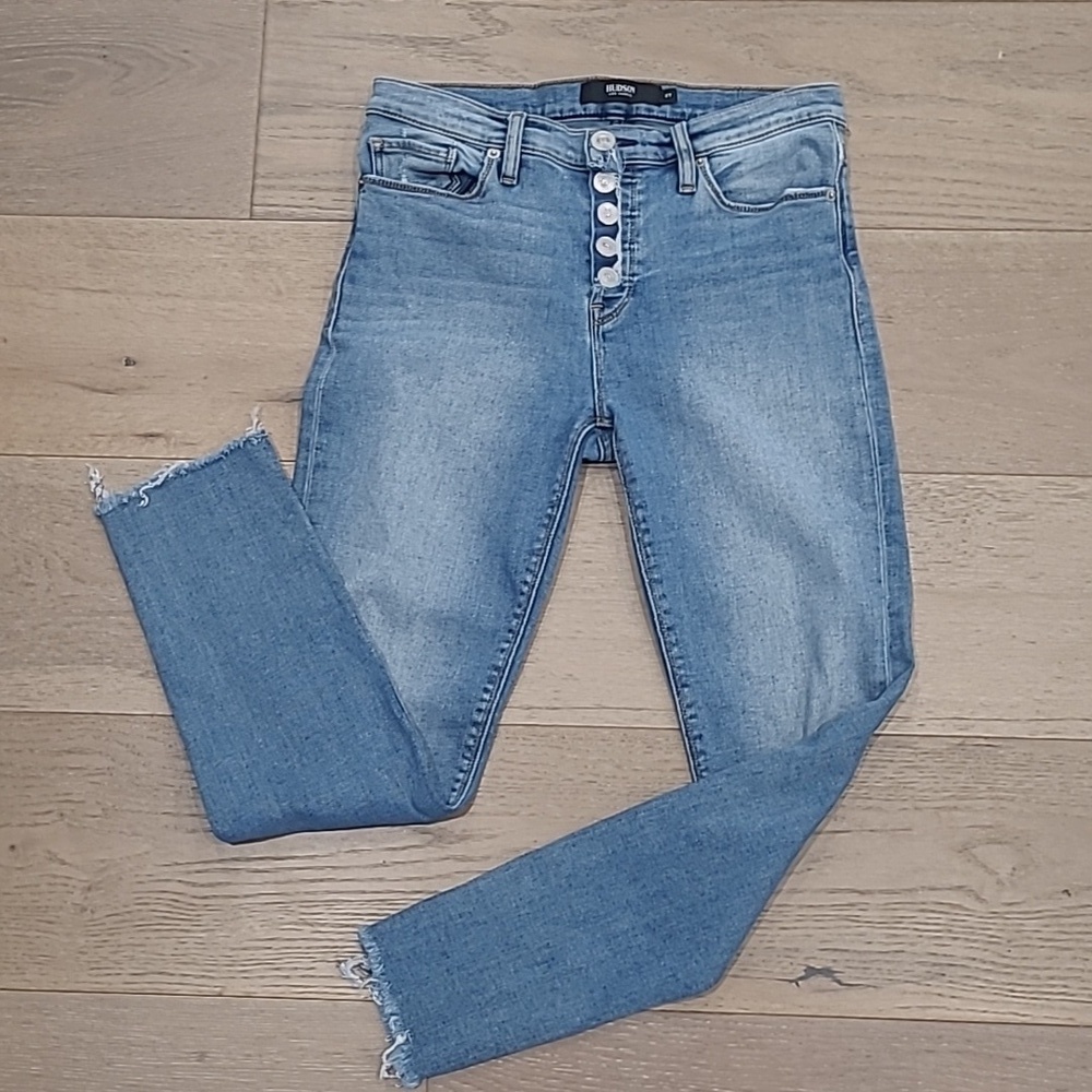 Hudson Nico Jean Women's sz 27 Skinny Leg Raw Hem Buttron Fly Light Wash Denim